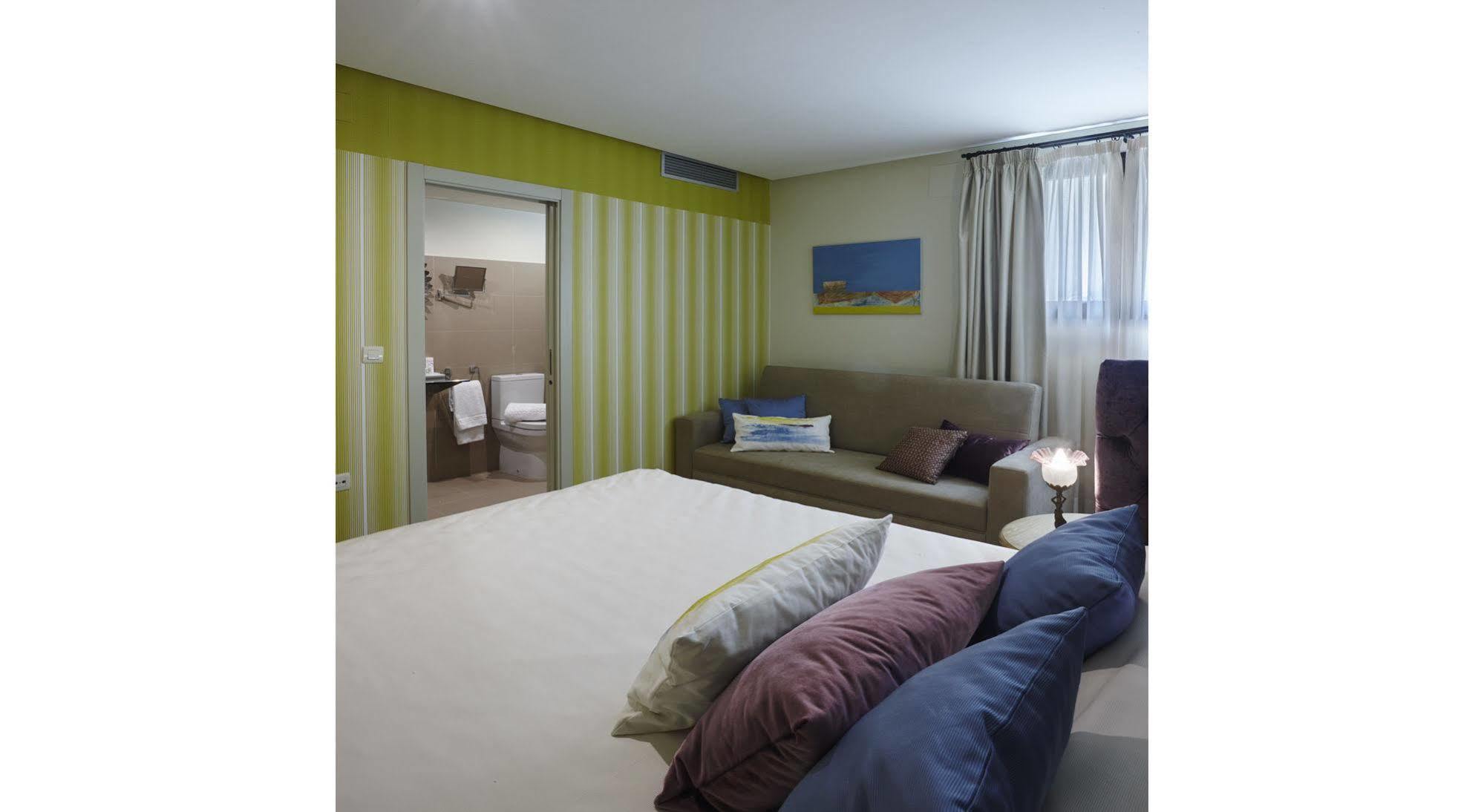 Hotel Galeria Essentia Аракена Екстериор снимка